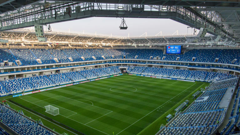 Kaliningrad Stadium - uvnitř